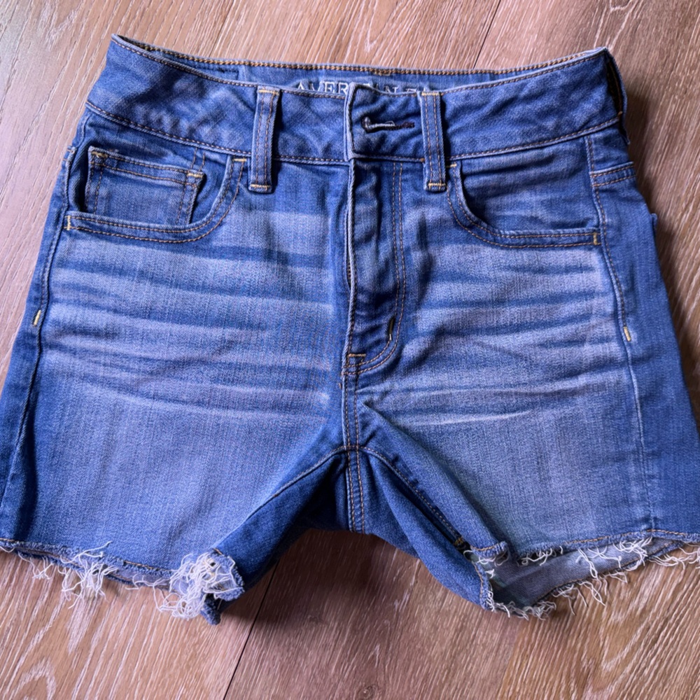 American Eagle outfitters women size 00 cropped blue denim shorts
